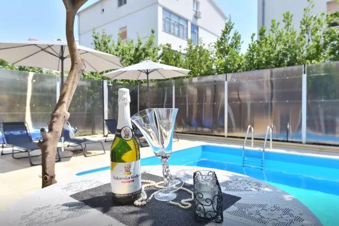 Mikuljan Apartments Stobreč Eksteriør bilde