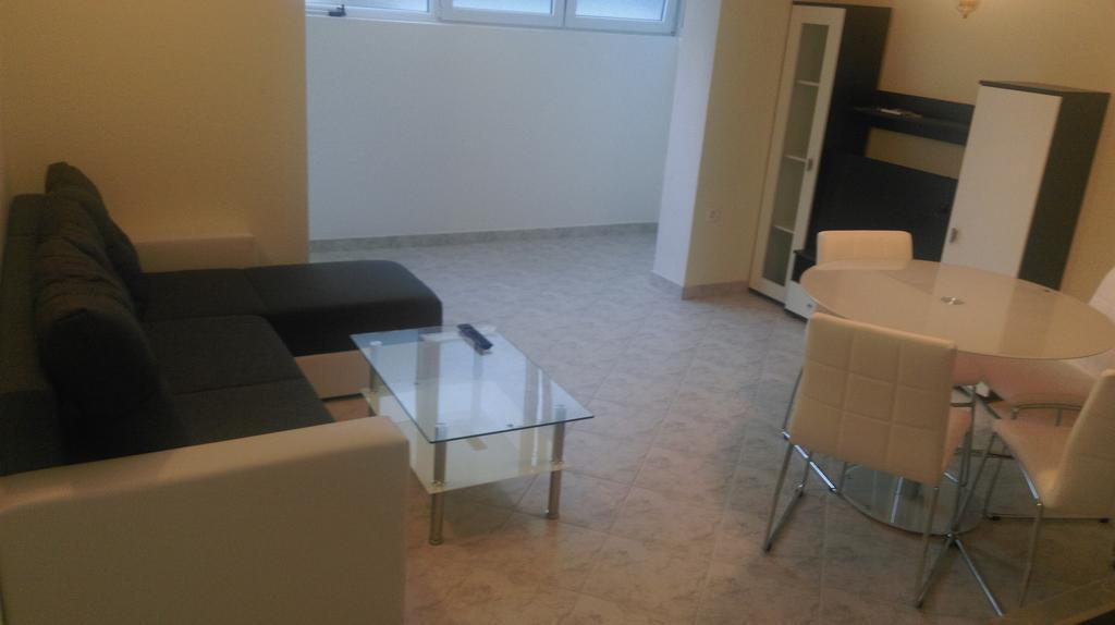 Mikuljan Apartments Stobreč Eksteriør bilde