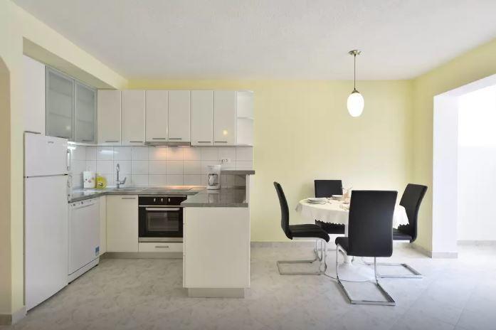 Mikuljan Apartments Stobreč Eksteriør bilde